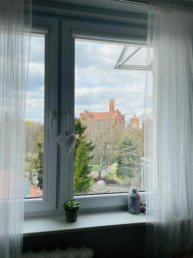 Apartament Z Widokiem Na Zamek Gn Apartment Malbork Exterior photo